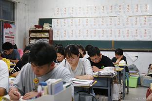 穆勒全场数据：评分7.7，传球成功率86.7%&5次关键传球